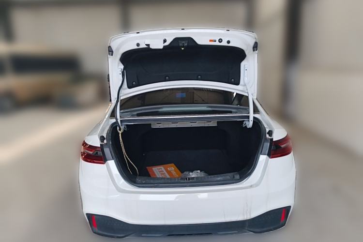 Used Geometry A 2024 500KM Travel Edition Trunk