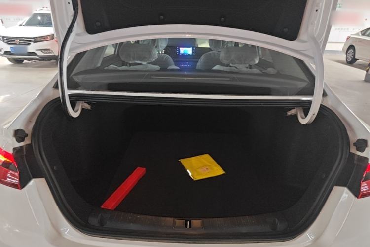 Used Geometry A 2024 500KM Travel Edition Trunk