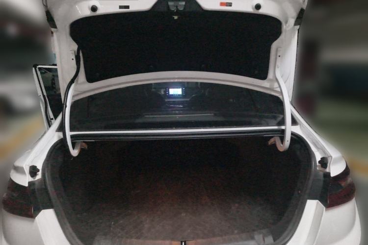 Used Geometry A 2024 410KM Travel Edition Trunk