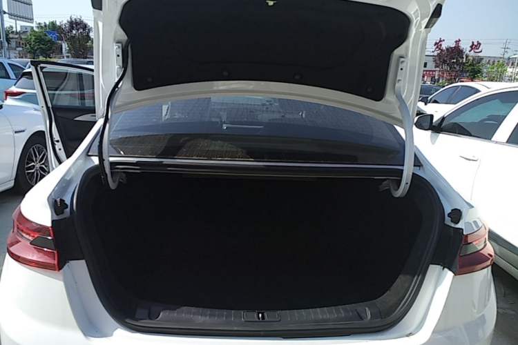 Used Geometry A 2024 500KM Travel Edition Trunk