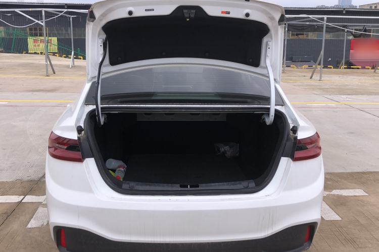 Used Geometry A 2024 410KM Travel Edition Trunk