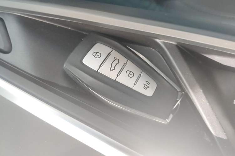 Used Geometry A 2024 410KM Travel Edition Vehicle Key