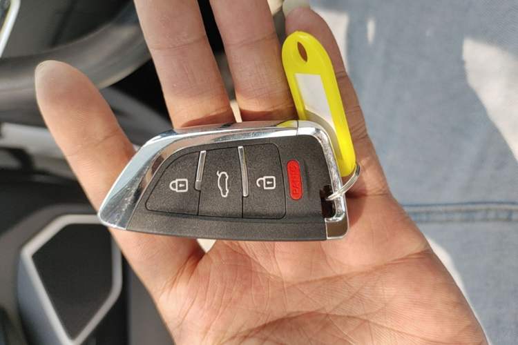 Used Geometry A 2024 410KM Travel Edition Vehicle Key