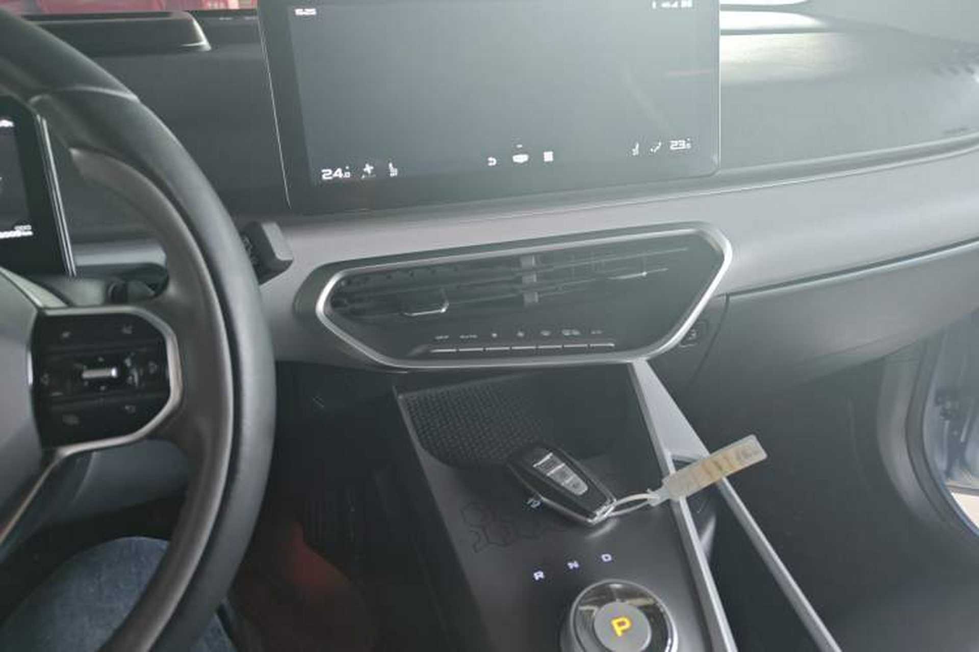 Used Geometry C 2020 Premium Range Edition 400 KM C+ Pro Audio And AC Panel