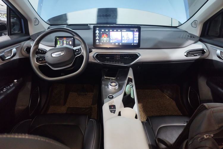 Used Geometry C 2020 Selected Range Edition 550 KM C++ Pro Center Console