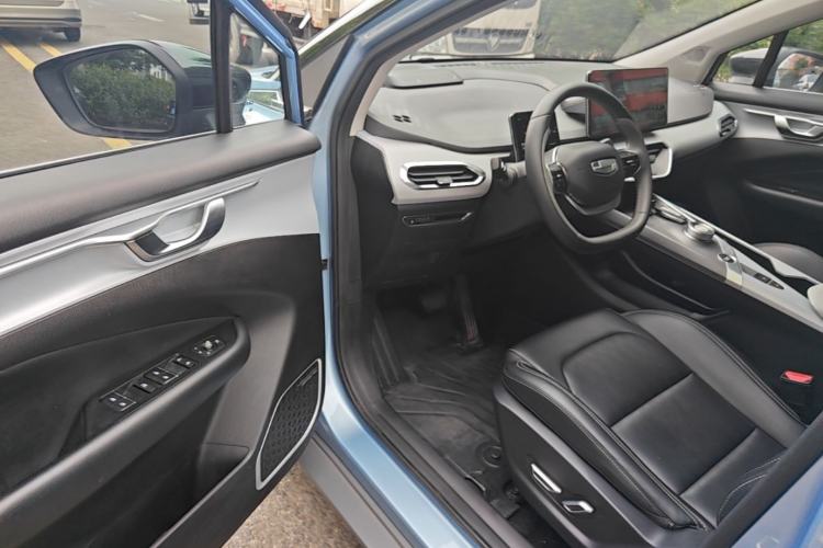 Used Geometry C 2020 Selected Range Edition 550 KM C++ Driver Seat