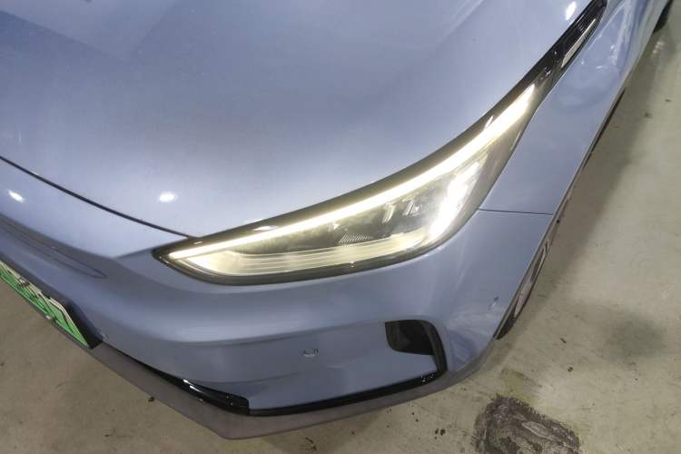 Used Geometry C 2020 Selected Range Edition 550 KM C++ Pro Left Front Headlight
