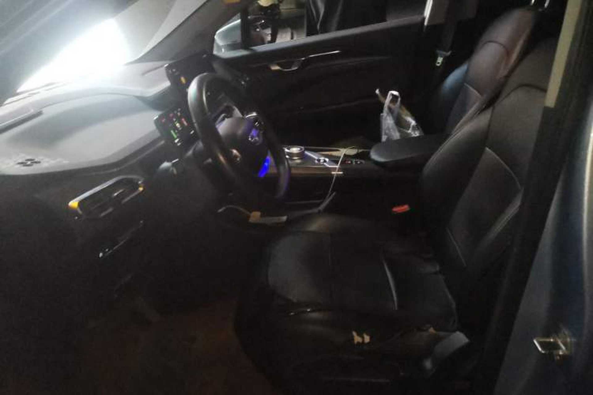 Used Geometry C 2020 Premium Range Version 400 KM C+ Left Front Seat