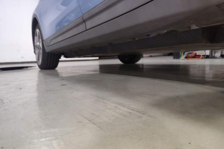 Used Geometry C 2020 Selected Range Edition 550 KM C++ Pro Left Side Sill