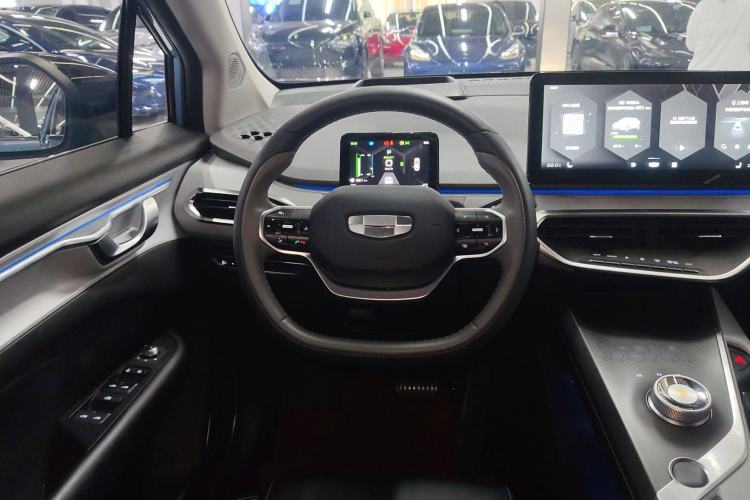 Used Geometry C 2020 Selected Range Edition 550 KM C++ Pro Steering Wheel