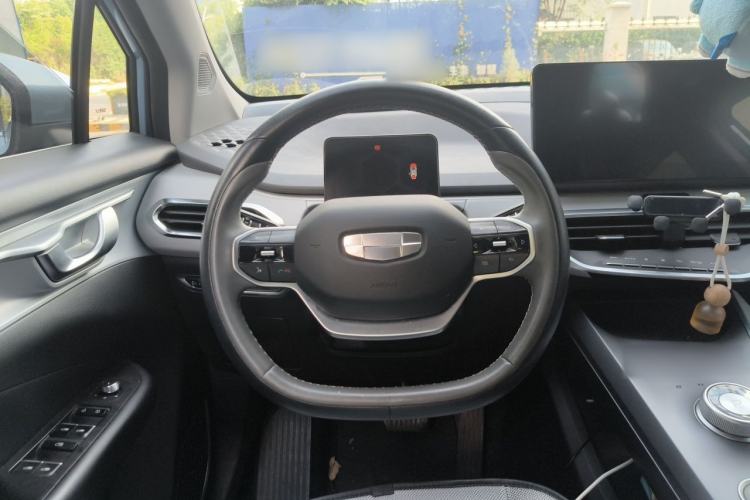 Used Geometry C 2020 Selected Range Edition 550 KM C++ Steering Wheel