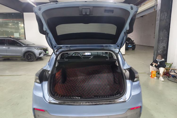 Used Geometry C 2020 Selected Range Edition 550 KM C++ Pro Trunk