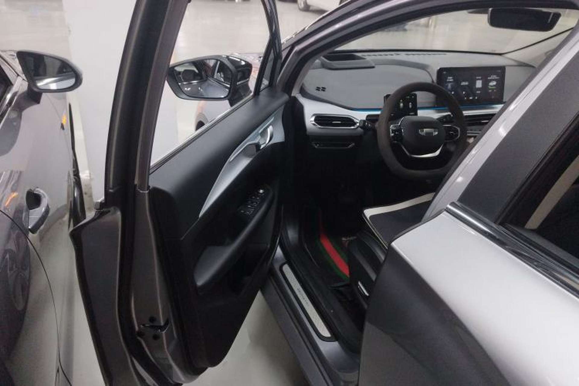 Used Geometry C 2020 Selected Range Edition 550 KM C++ Pro Interior 3