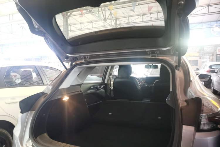 Used Geometry C 2020 Premium Range Version 400 KM C+ Trunk