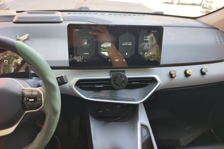 Used Geometry C 2020 Premium Range Edition 400 KM C+ Pro Audio And AC Panel