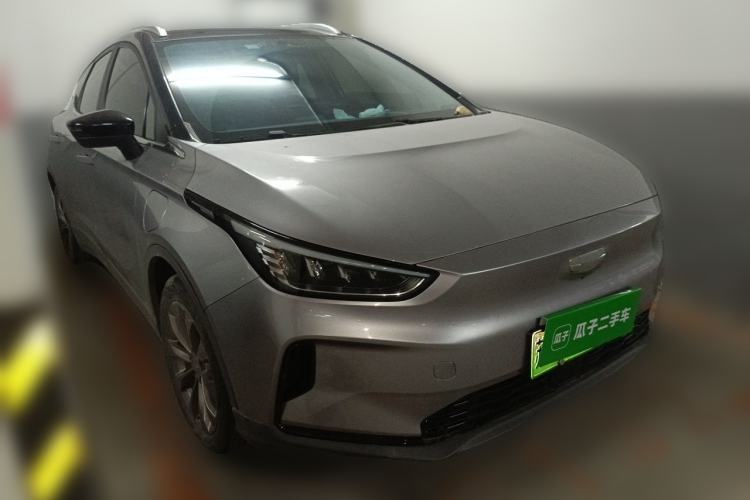 Used Geometry C 2020 Selected Range Edition 550 KM C++ Front Right 45 Deg
