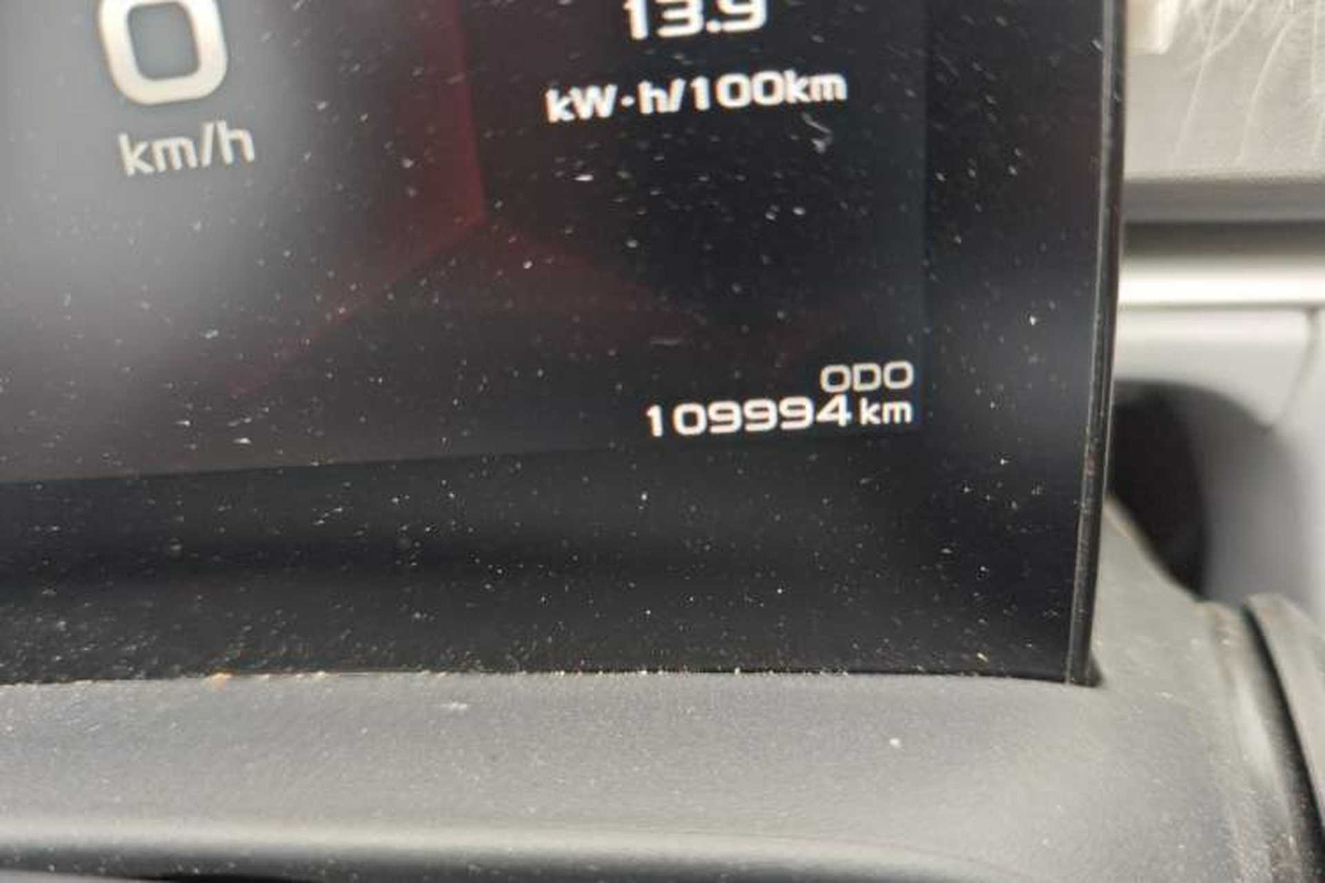 Used Geometry C 2020 Selected Range Edition 550 KM C++ Odometer Close Up