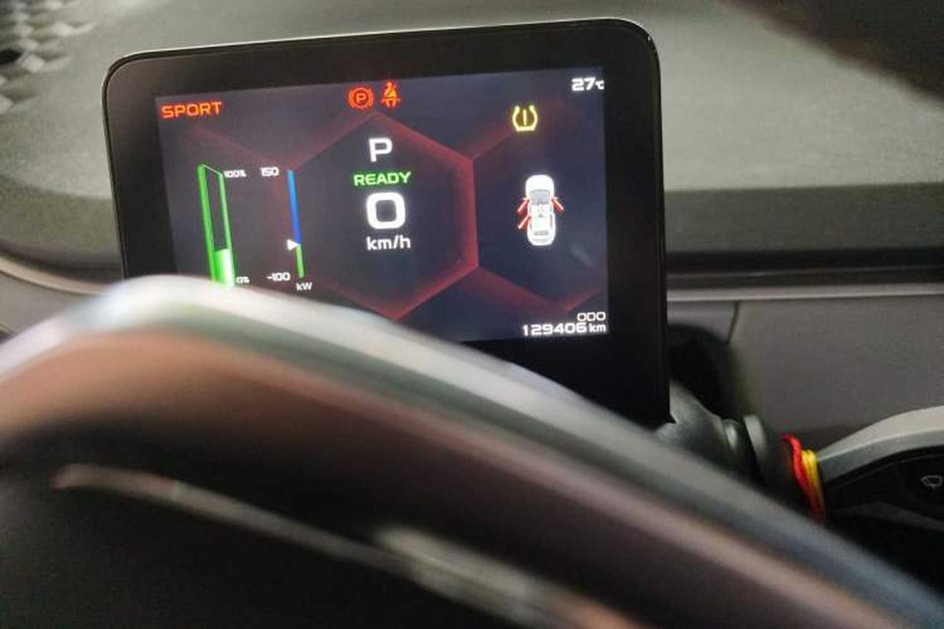 Used Geometry C 2020 Selected Range Edition 550 KM C++ Odometer Close Up