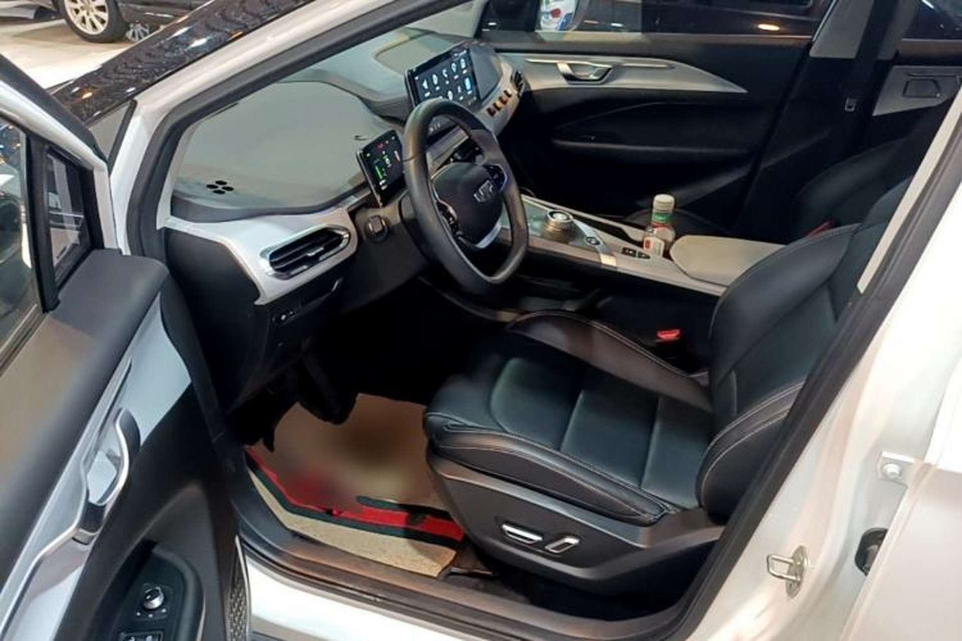 Used Geometry C 2020 Selected Range Edition 550 KM C++ Driver Seat