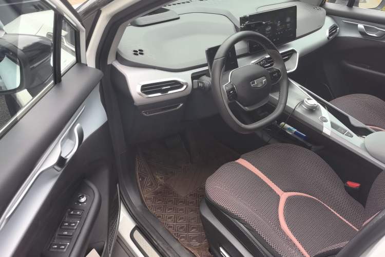 Used Geometry C 2020 Selected Range Edition 550 KM C++ Pro Driver Seat