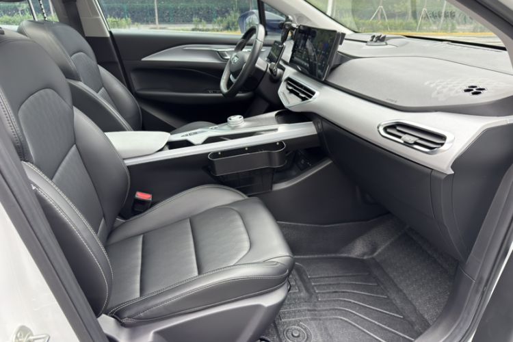 Used Geometry C 2020 Selected Range Edition 550 KM C++ Interior 3