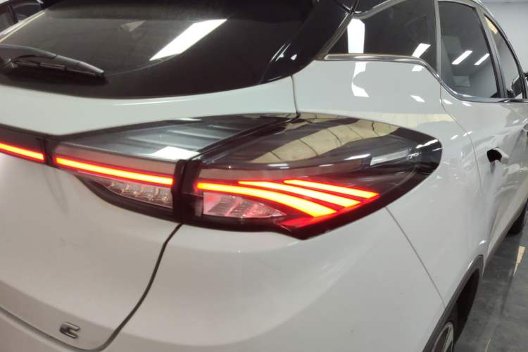 Used Geometry C 2020 Selected Range Edition 550 KM C++ Pro Right Rear Taillight