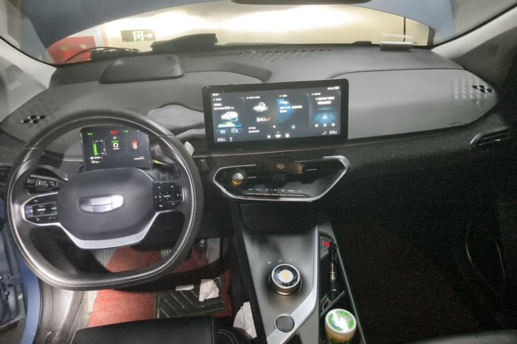 Used Geometry C 2021 C400 Cubic Edition Center Console