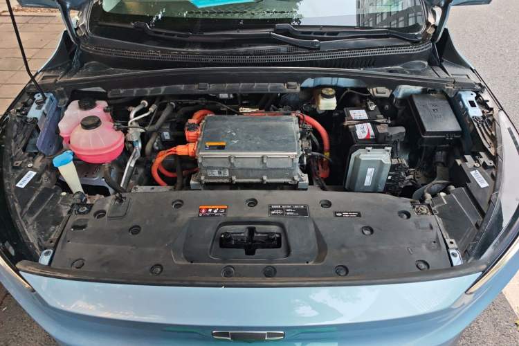 Used Geometry C 2021 C550 Cube Edition Engine Bay