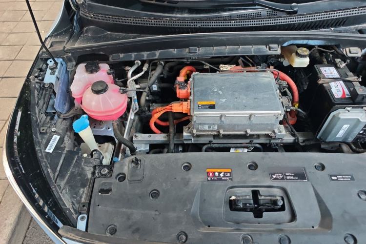 Used Geometry C 2021 C550 Cube Edition Engine Bay Right