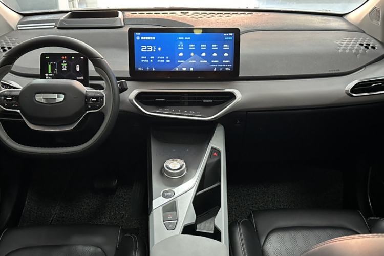 Used Geometry C 2021 C550 Power Edition Interior 4