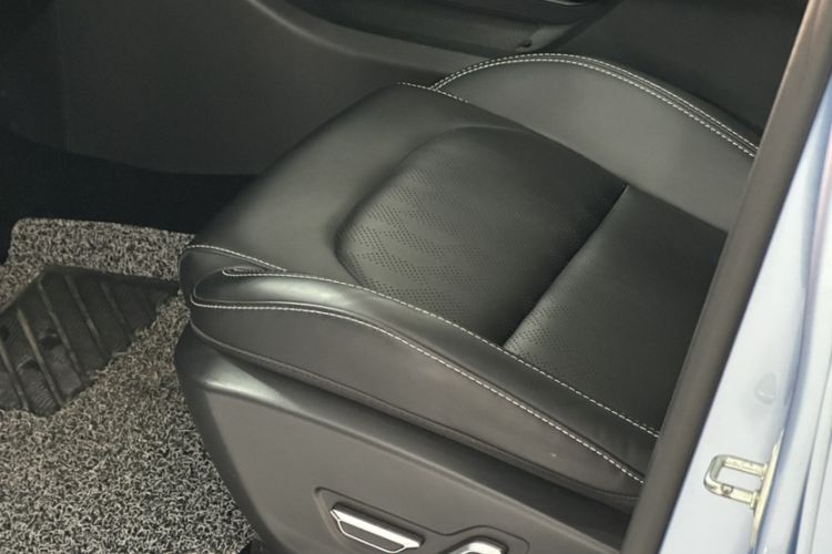 Used Geometry C 2021 C550 Power Edition Interior 8