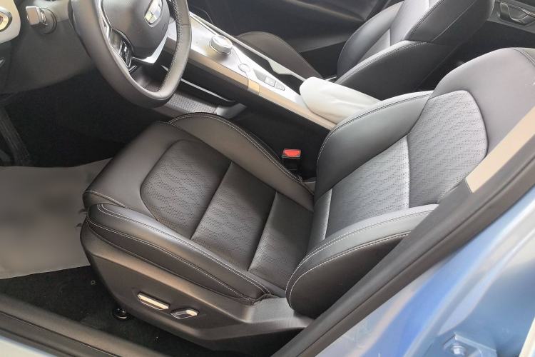 Used Geometry C 2021 C550 Power Edition Left Front Seat