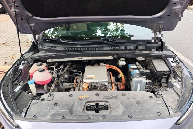 Used Geometry C 2021 C550 Power Edition Engine Bay