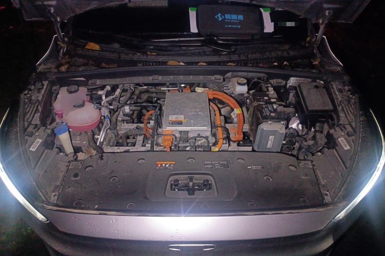 Used Geometry C 2021 C550 Power Edition Engine Bay