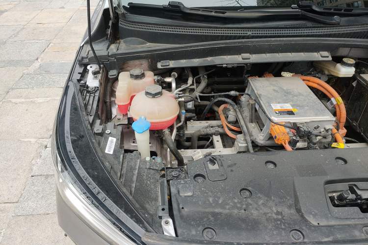 Used Geometry C 2021 C400 Cubic Edition Engine Bay Right
