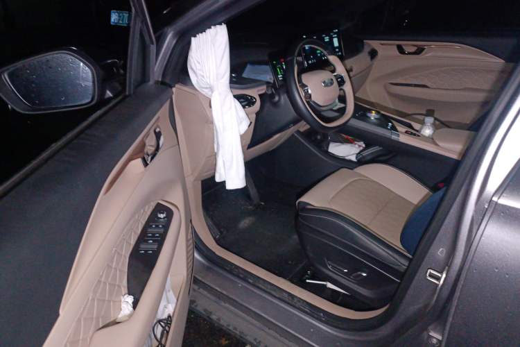 Used Geometry C 2021 C550 Power Edition Interior 3