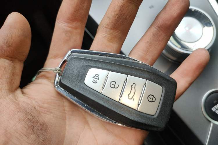Used Geometry C 2021 C400 Cubic Edition Vehicle Key