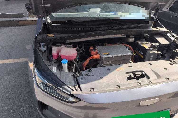 Used Geometry C 2021 C550 Cube Edition Engine Bay Right