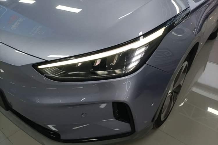 Used Geometry C 2021 C550 Cube Edition Left Front Headlight