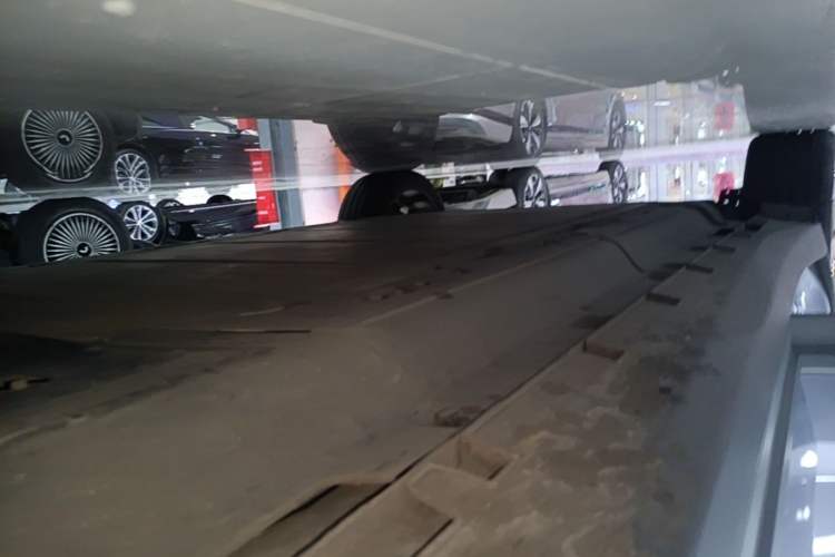 Used Geometry C 2021 C550 Cube Edition Right Side Sill