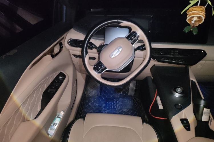 Used Geometry C 2021 C550 Cube Edition Steering Wheel