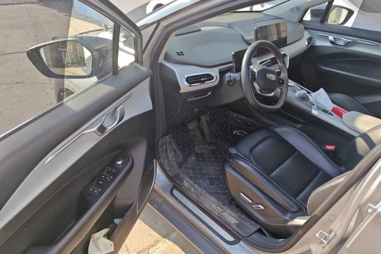 Used Geometry C 2021 C550 Cube Edition Driver Seat