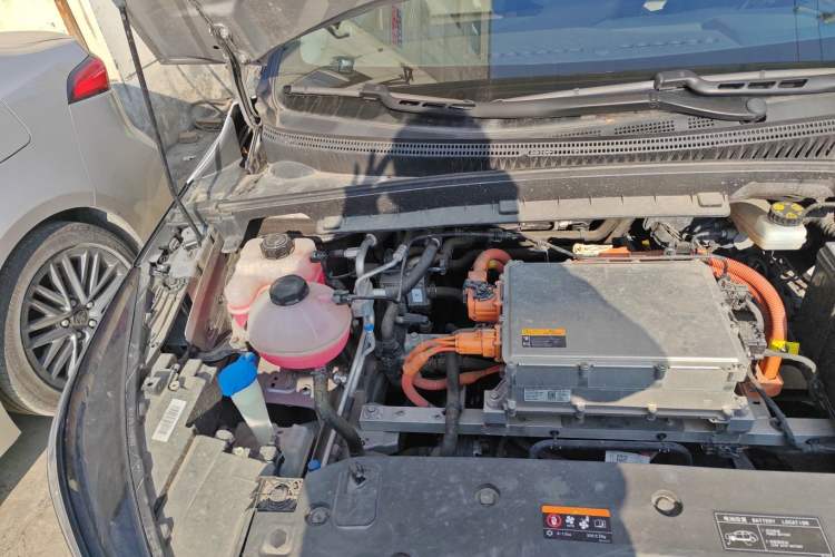 Used Geometry C 2021 C550 Cube Edition Engine Bay Right
