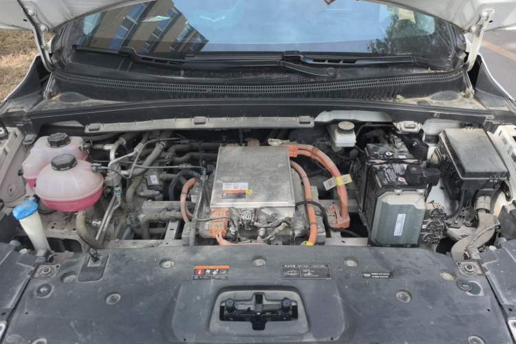 Used Geometry C 2021 C550 Power Edition Engine Bay