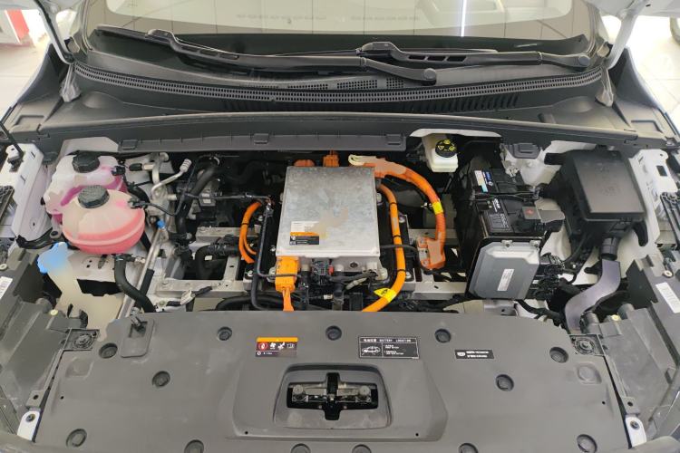 Used Geometry C 2021 C400 Cubic Edition Engine Bay