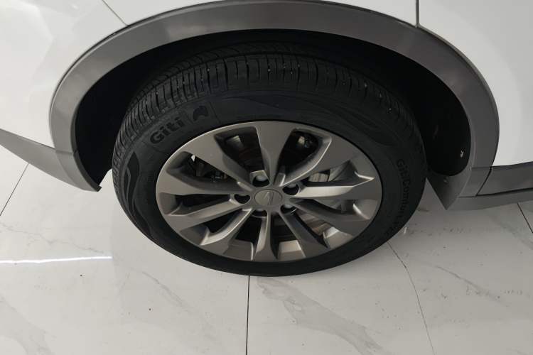 Used Geometry C 2021 C400 Cubic Edition Exterior 5