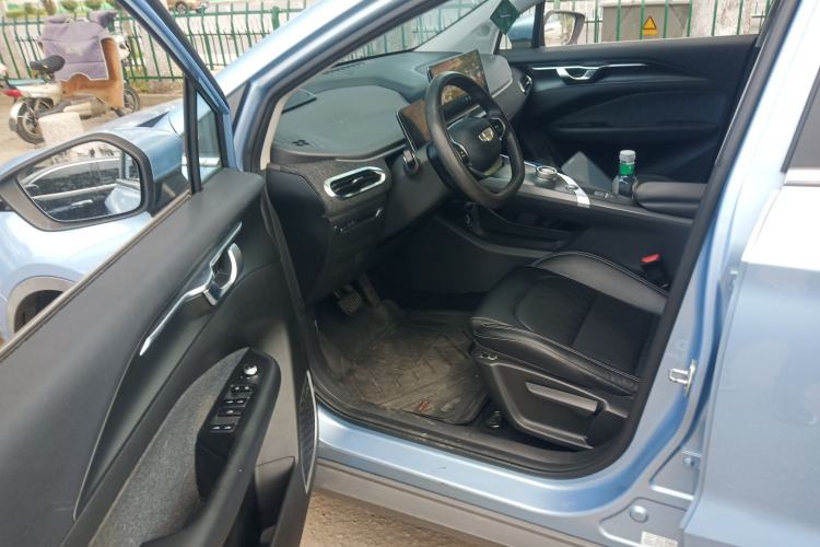 Used Geometry C 2022 400KM Commuter Version Driver Seat