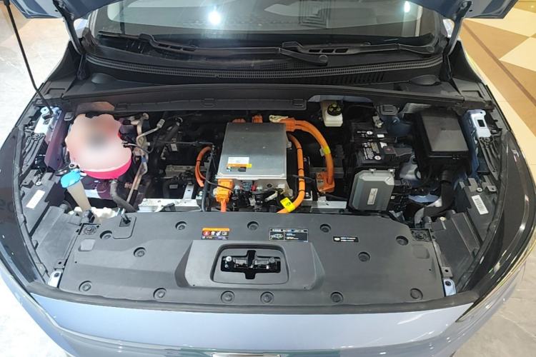 Used Geometry C 2022 Blueberry C400 Engine Bay