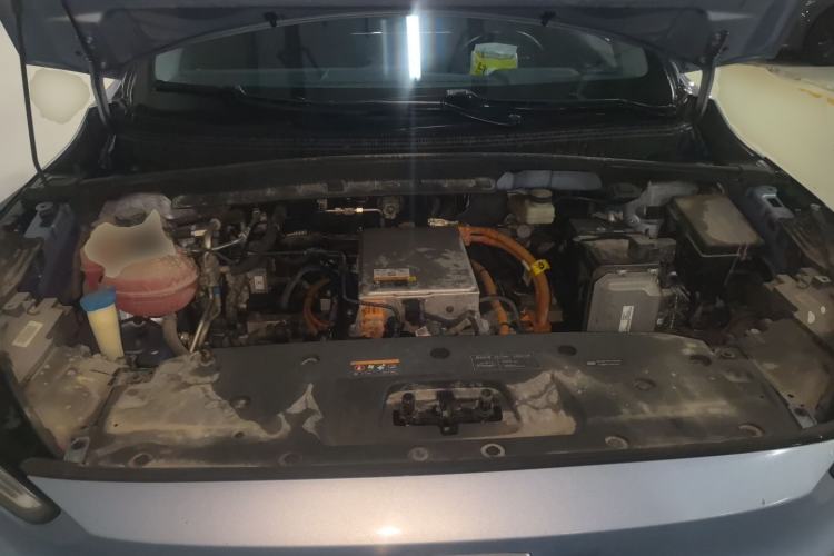 Used Geometry C 2022 400KM Blueberry Pro Engine Bay