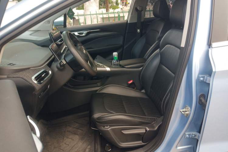 Used Geometry C 2022 400KM Commuter Version Left Front Seat